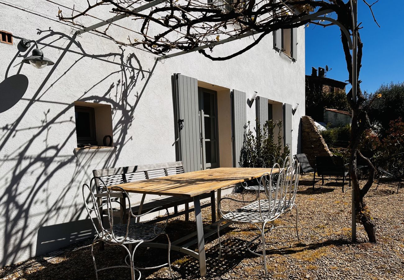 Villa in Grimaud - Villa La Ruine - Etoiles du Sud