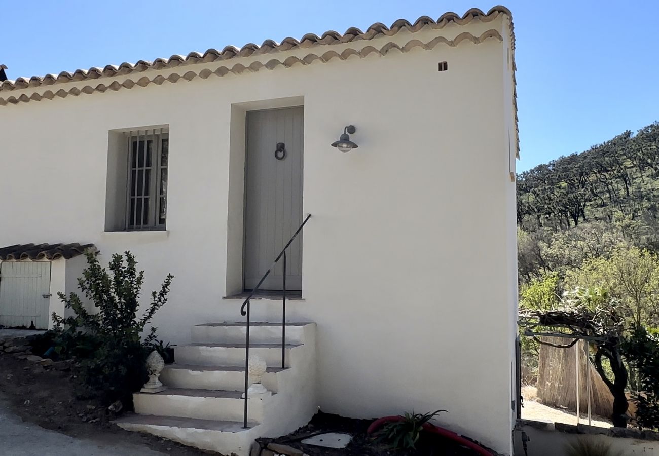 Villa in Grimaud - Villa La Ruine - Etoiles du Sud