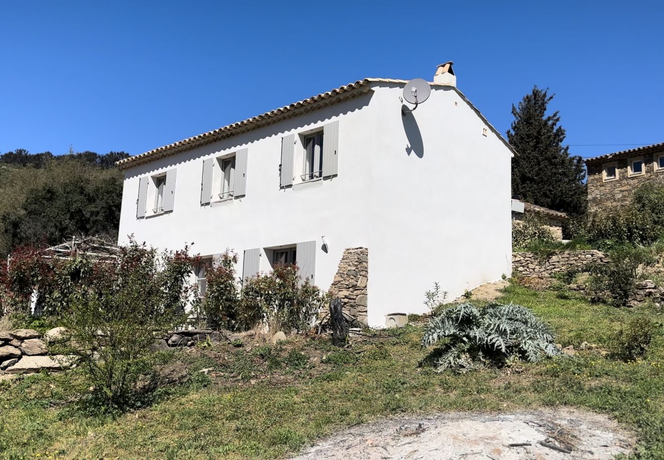 Villa in Grimaud - Villa La Ruine - Etoiles du Sud