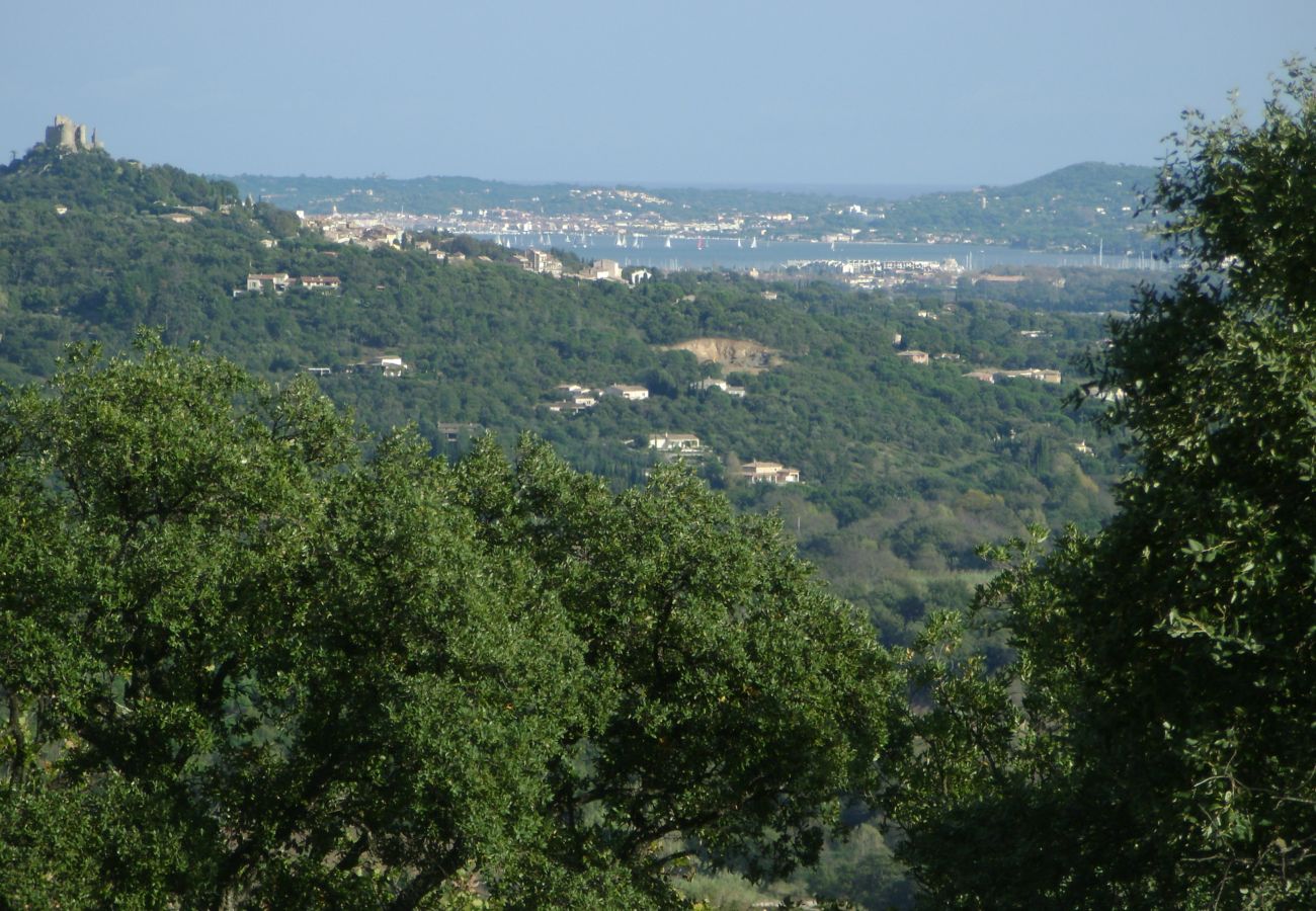 Villa in Grimaud - Villa La Ruine - Etoiles du Sud