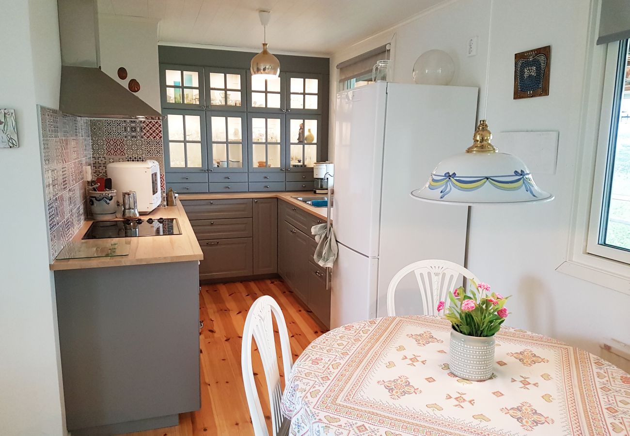 Ferienhaus in Borgholm - Schönes Ferienhaus bei Solliden mit Blick über Kalmarsund I SE04028
