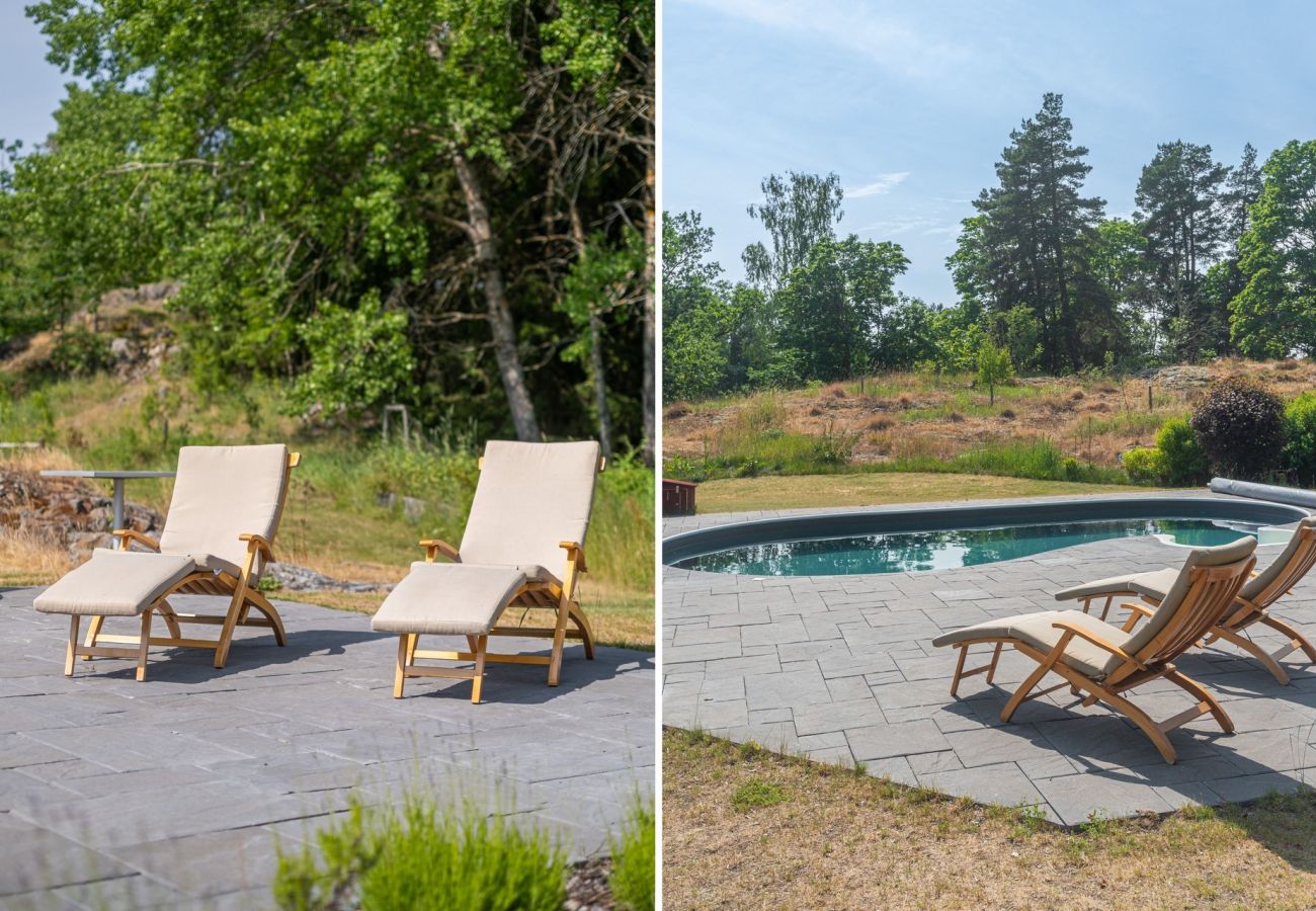 Ferienhaus in Mölnbo -  Idyllisches Haus in Mölnbo mit beheiztem Pool bei Gnesta | SE13025