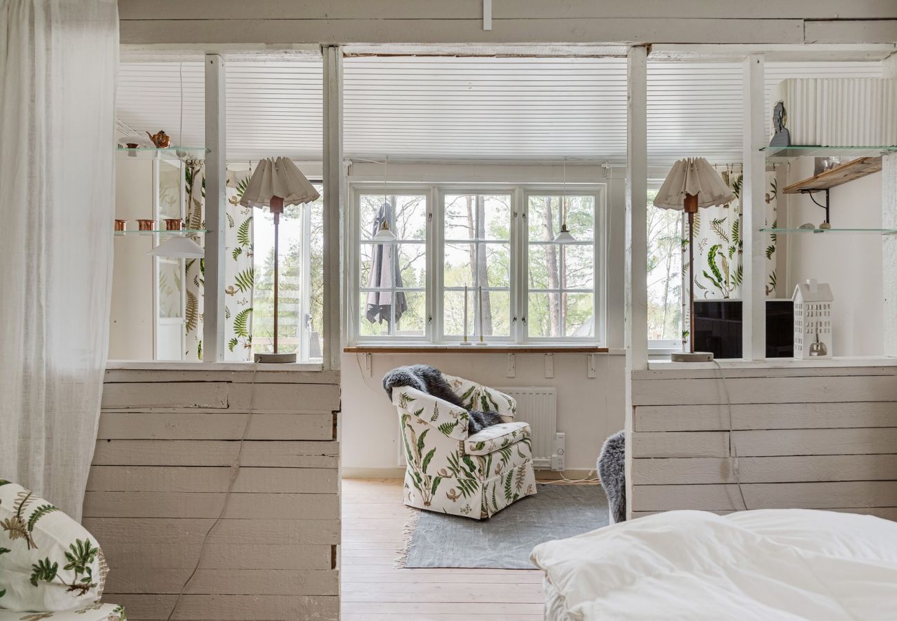 Ferienhaus in Färentuna - Gemütliches Ferienhaus mit Seeblick auf Ekerö/Färentuna | SE13007