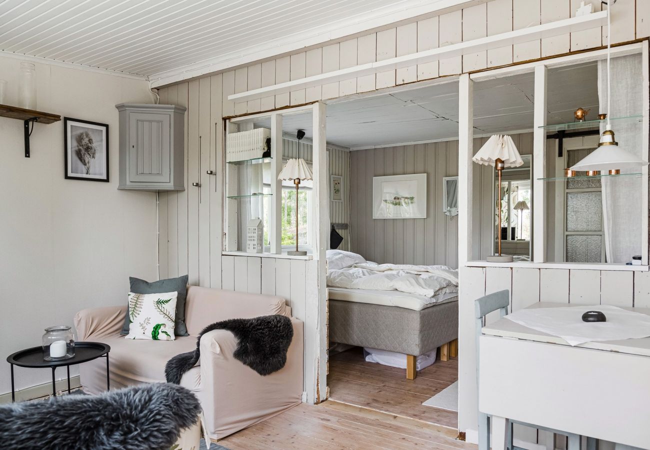 Ferienhaus in Färentuna - Gemütliches Ferienhaus mit Seeblick auf Ekerö/Färentuna | SE13007