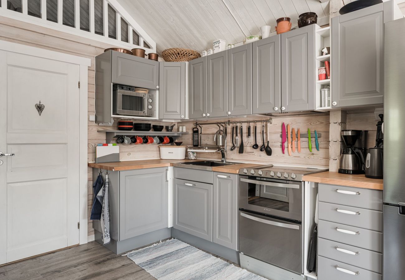 Ferienhaus in Axmar - Ferienhaus am Meer in Axmar nördlich von Gävle | SE20003