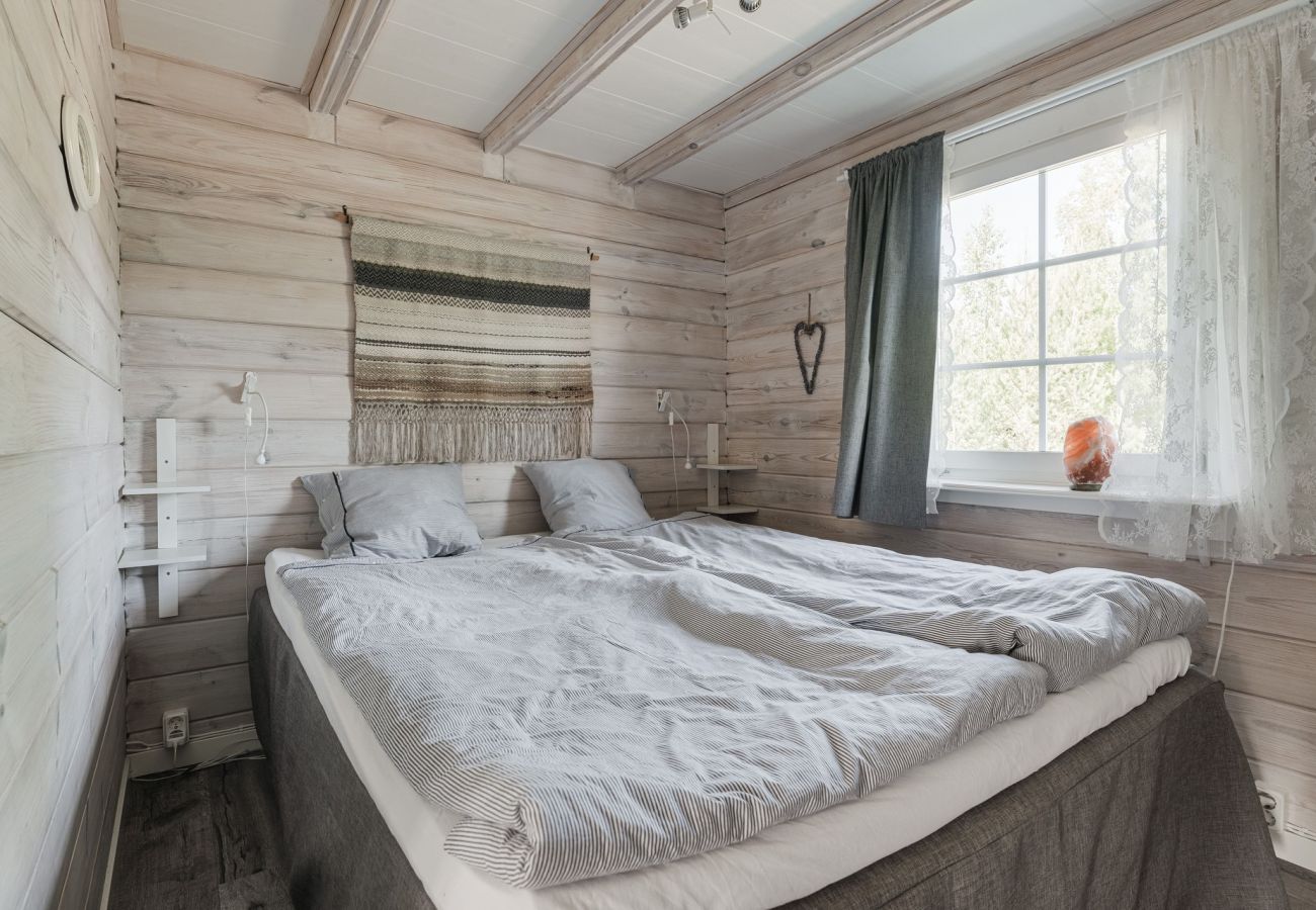 Ferienhaus in Axmar - Ferienhaus am Meer in Axmar nördlich von Gävle | SE20003