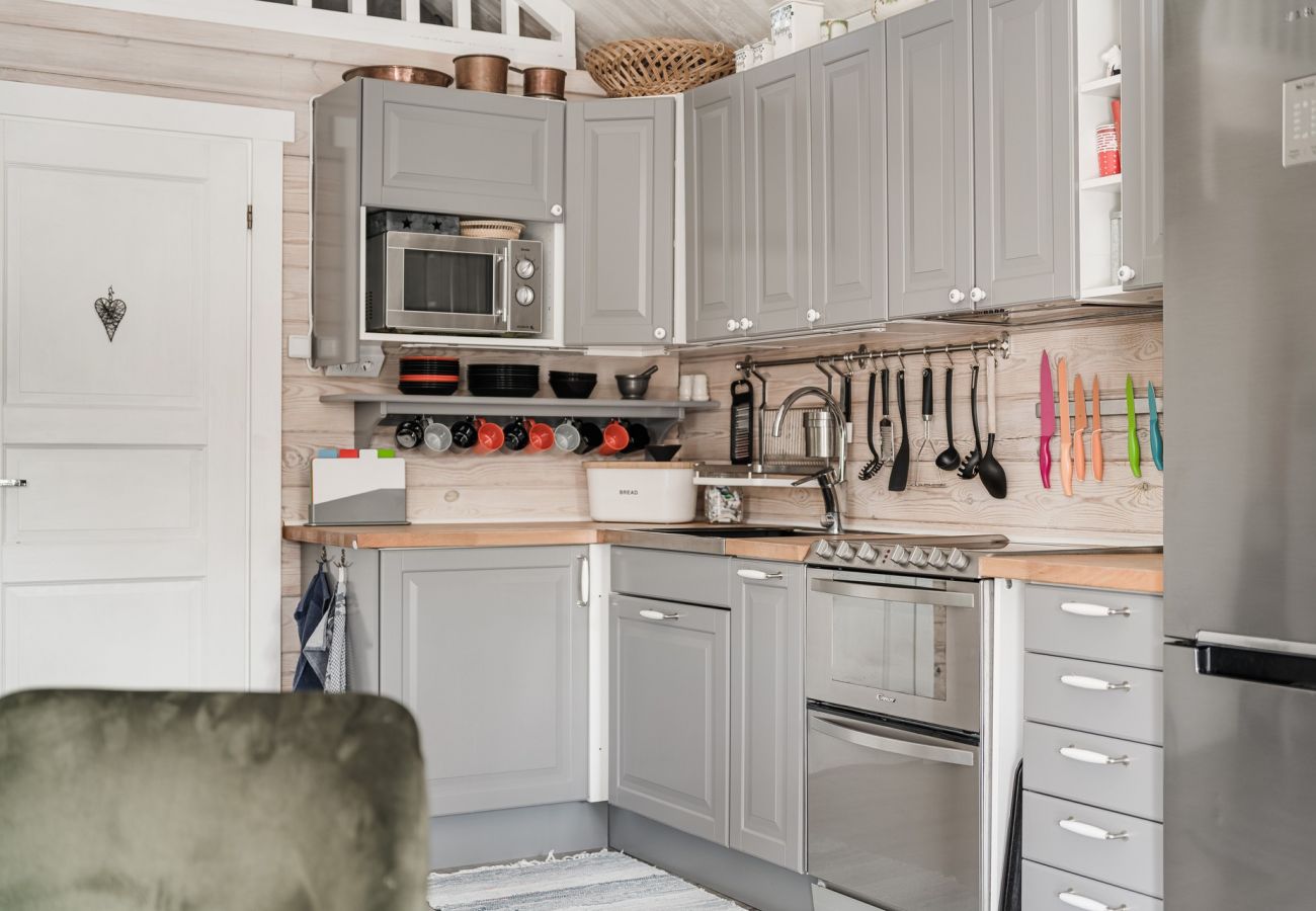 Ferienhaus in Axmar - Ferienhaus am Meer in Axmar nördlich von Gävle | SE20003