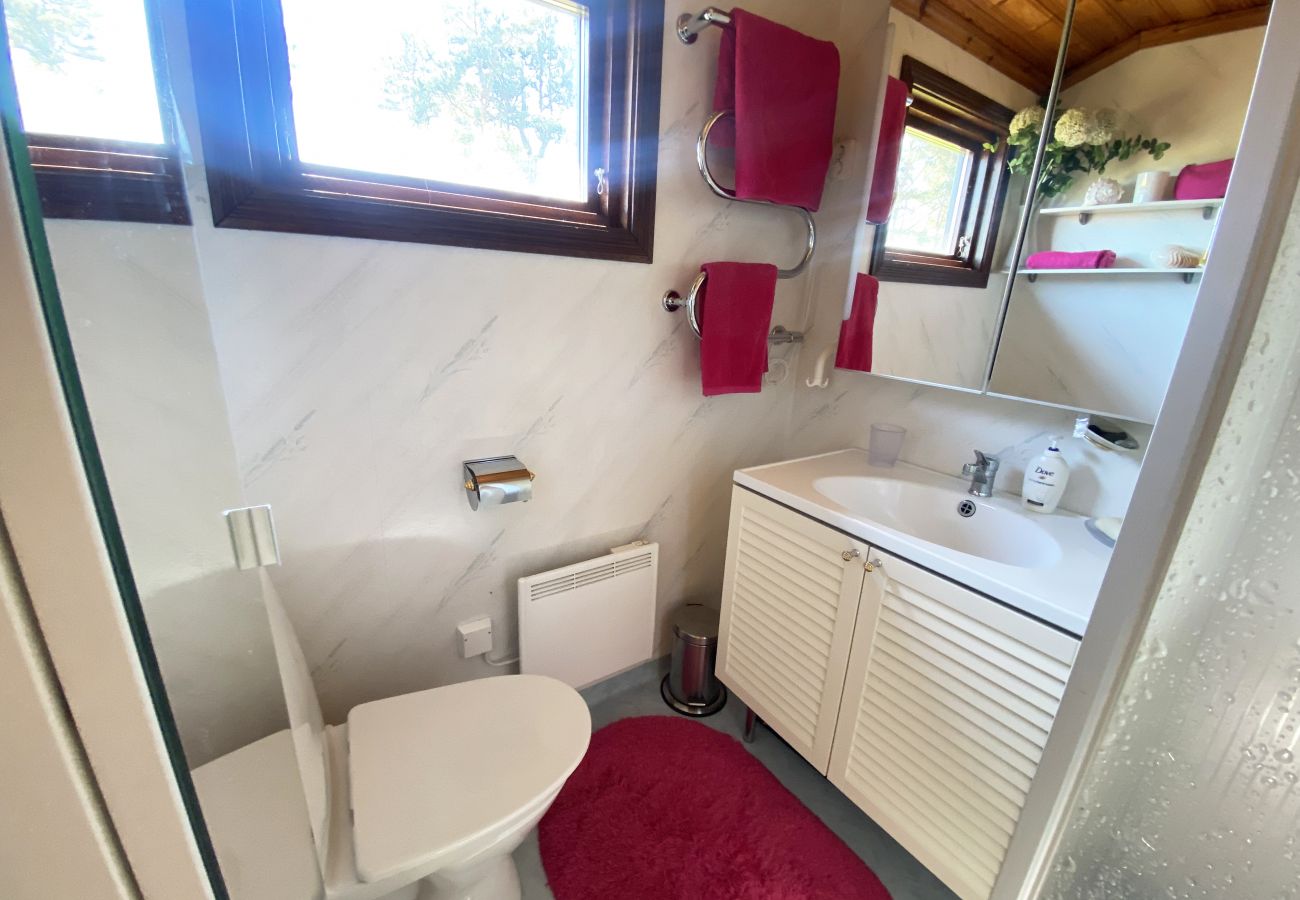 Ferienhaus in Båstad - Ferienhaus am Strand mit großem, schönem Garten | SE01054