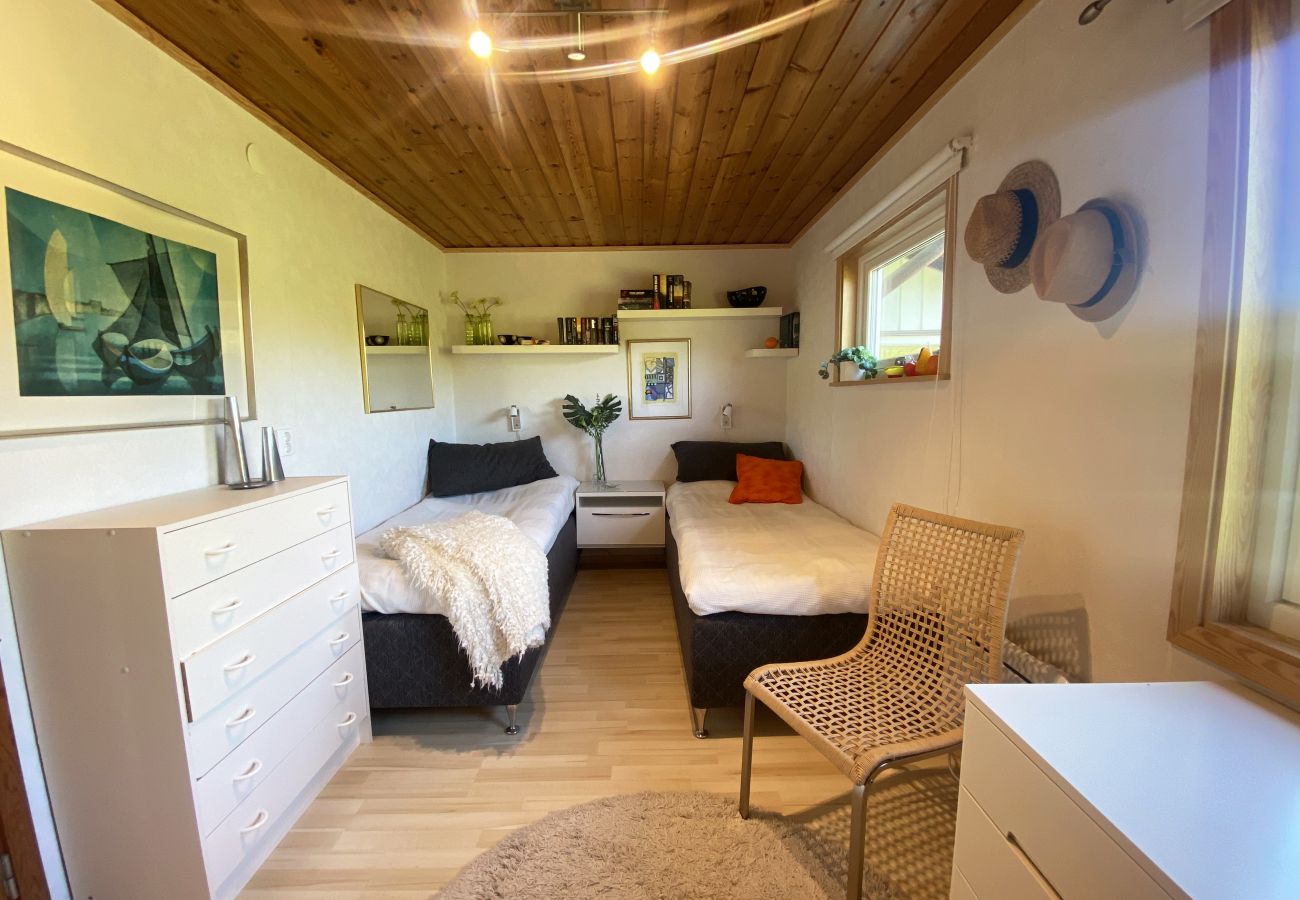 Ferienhaus in Båstad - Ferienhaus am Strand mit großem, schönem Garten | SE01054