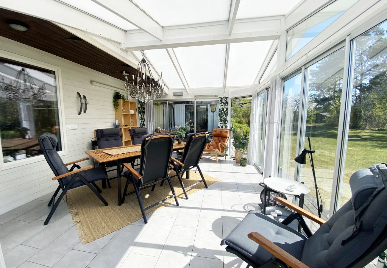 Ferienhaus in Båstad - Ferienhaus am Strand mit großem, schönem Garten | SE01054