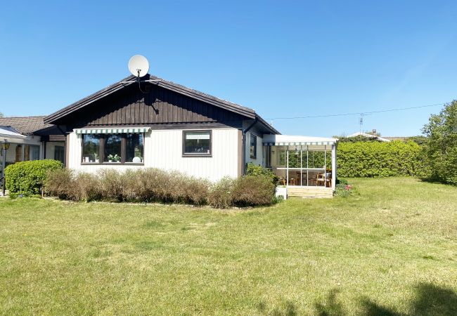 Ferienhaus in Båstad - Ferienhaus in fußläufiger Entfernung zum Sandstrand | SE01055