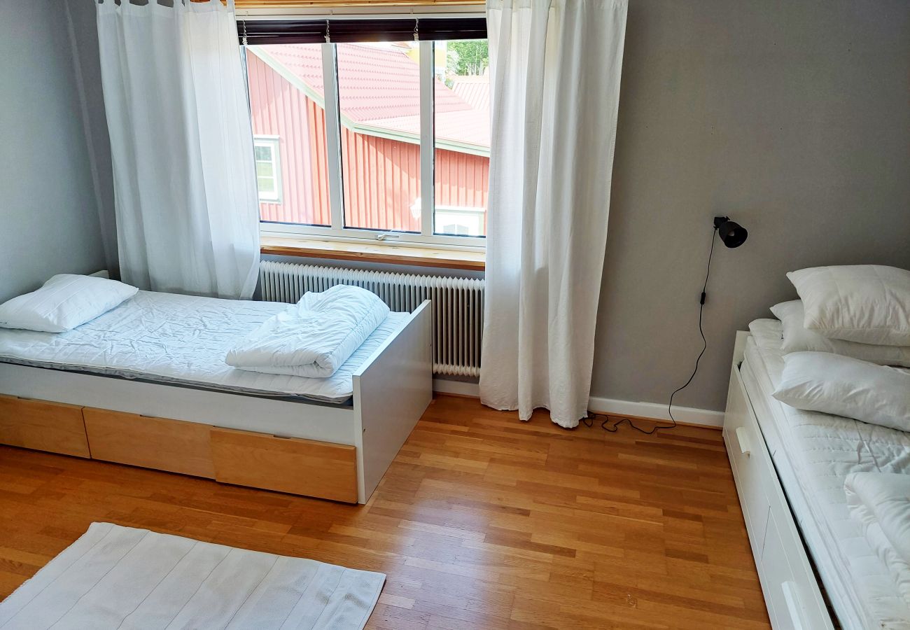 Ferienhaus in Lönashult - Schönes Ferienhaus mit Blick auf den See Åsnen in Hulevik, Lönashult | SE06056