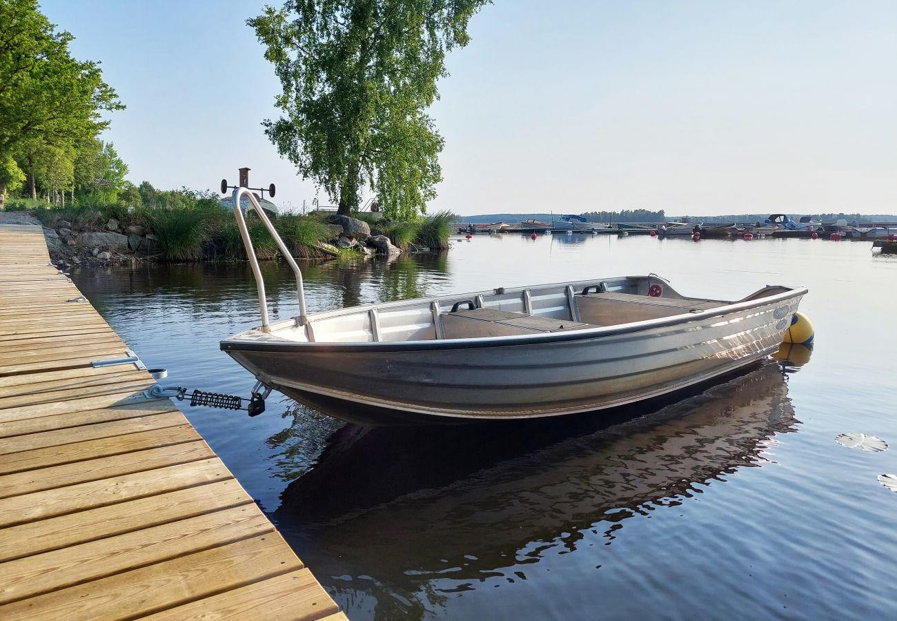Ferienhaus in Lönashult - Schönes Ferienhaus mit Blick auf den See Åsnen in Hulevik, Lönashult | SE06056