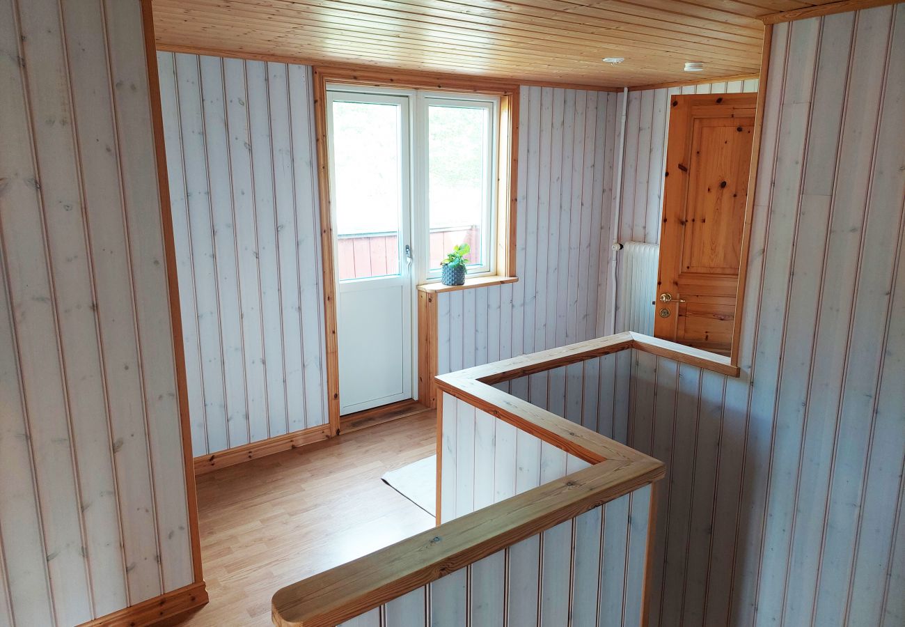 Ferienhaus in Lönashult - Schönes Ferienhaus mit Blick auf den See Åsnen in Hulevik, Lönashult | SE06056