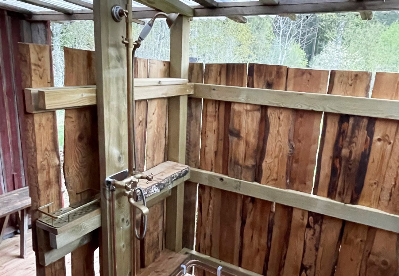 Ferienhaus in Tranås - Gemütliche Blockhütte nahe der Grenze zu Småland in Tranås/Ödeshög | SE10017