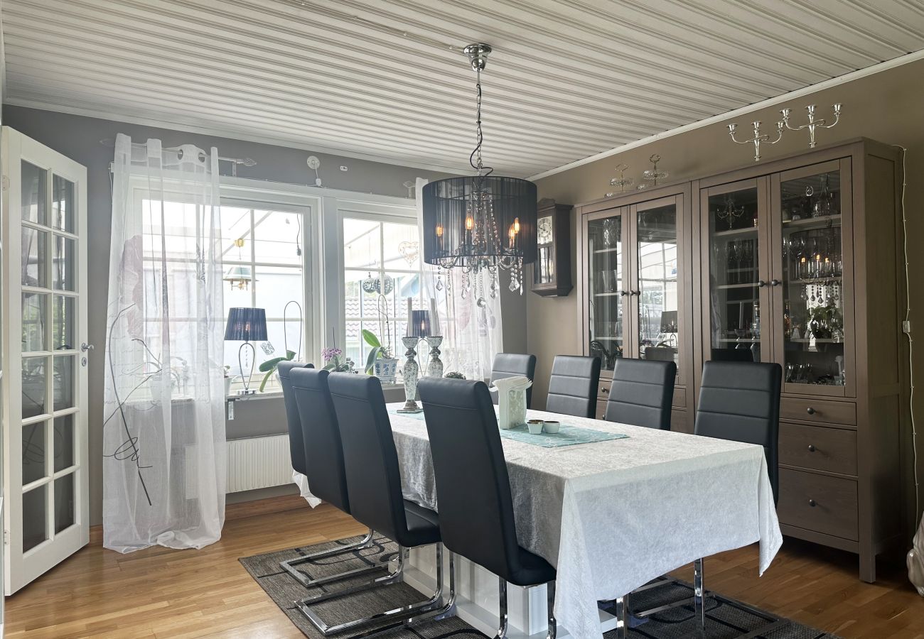 Ferienhaus in Tanumshede - Einzigartige Villa mit Spa und Sauna in Tanumshede | SE09038