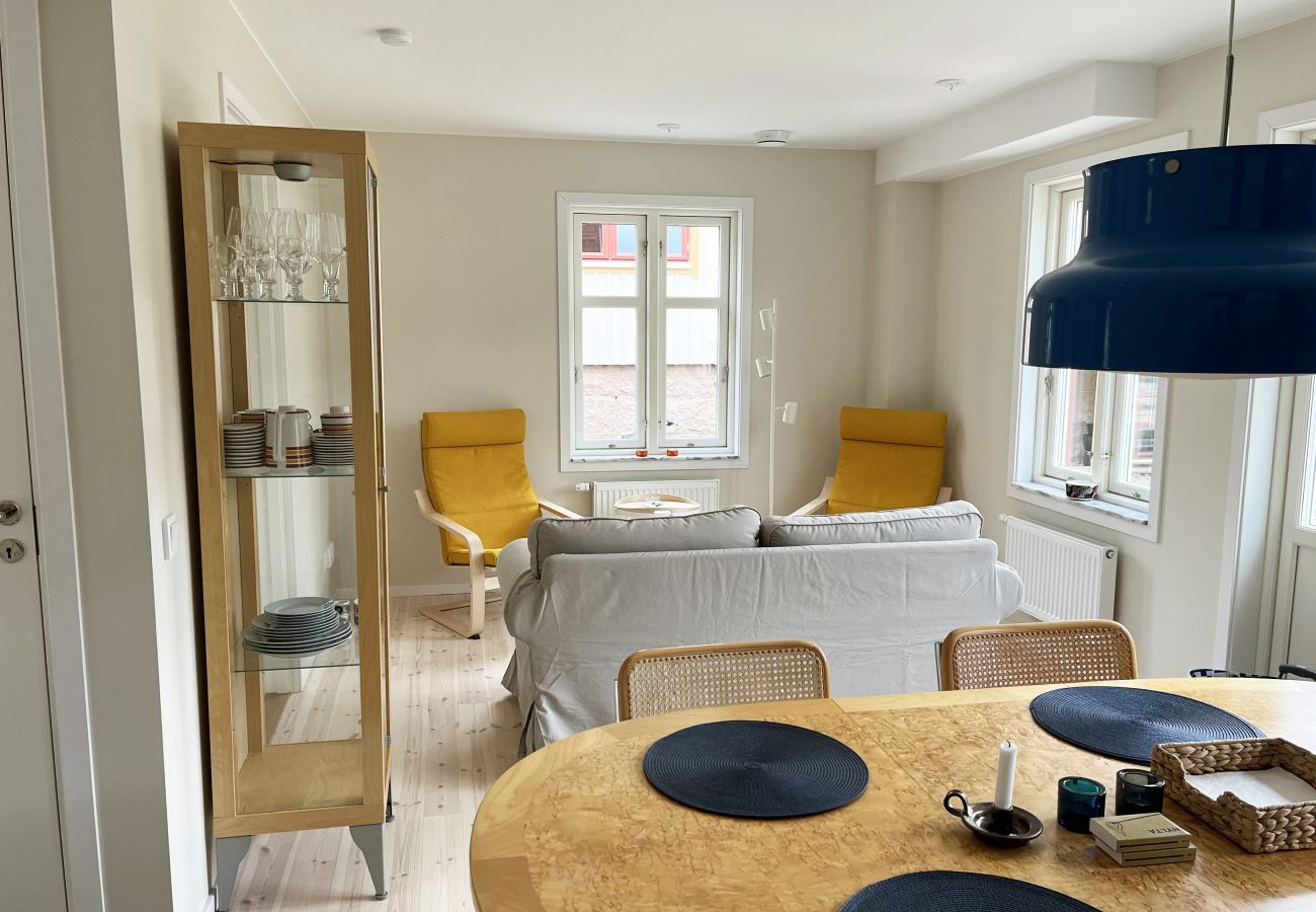 Ferienhaus in Hamburgsund - Schöne Doppelhaushälfte auf Hamburgerö in einer einzigartigen Umgebung | SE09037