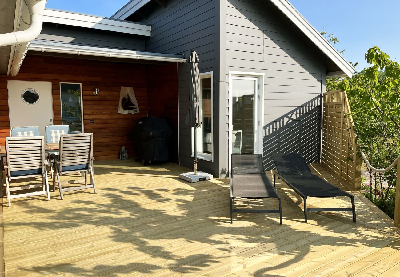 Ferienhaus in Torslanda - Einzigartige Ferienunterkunft auf Långholmen im westlichen Schärengarten von Göteborg | SE08071