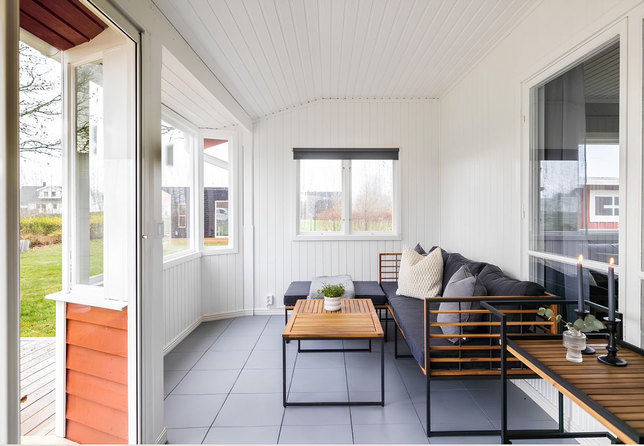 Ferienhaus in Ljungbyholm - Renoviertes Ferienhaus mit SPA, 200 m vom Meer entfernt | SE05039