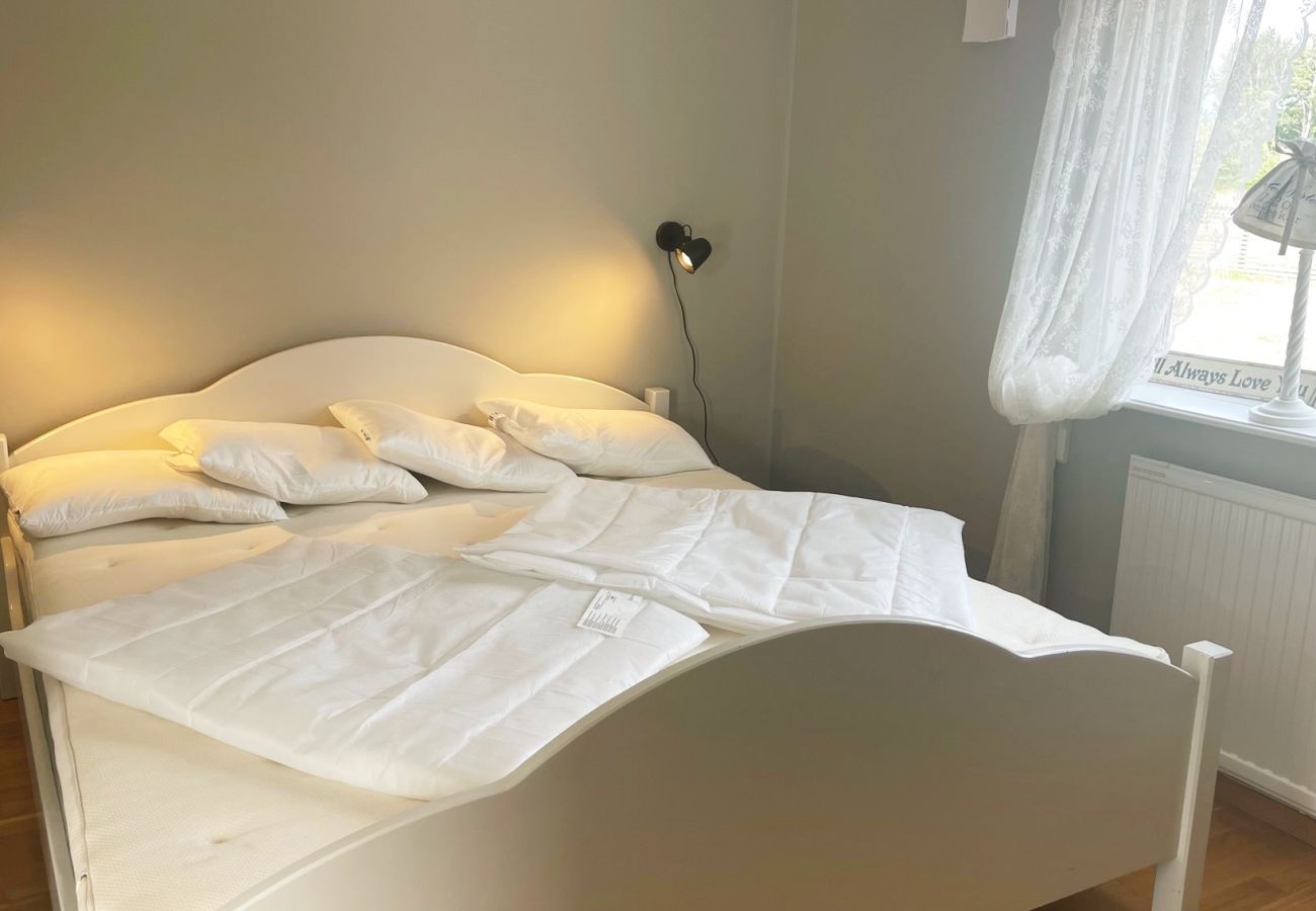 Ferienhaus in Mellbystrand - Ferienhaus in Mellbystrand mit großem Grundstück und Nähe zu salzigen Meeresbädern |SE02080.