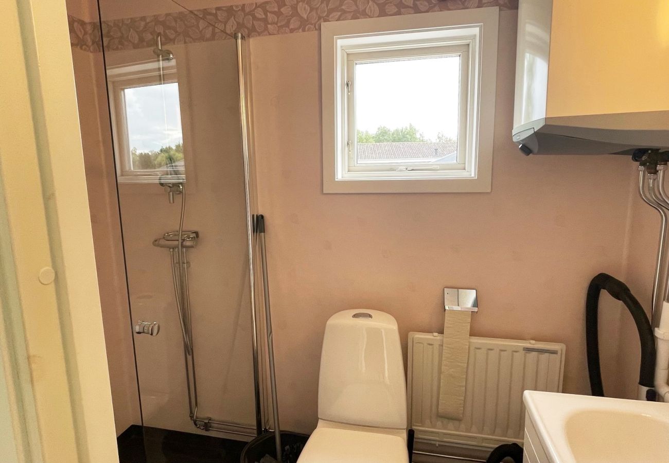 Ferienhaus in Mellbystrand - Ferienhaus in Mellbystrand mit großem Grundstück und Nähe zu salzigen Meeresbädern |SE02080.