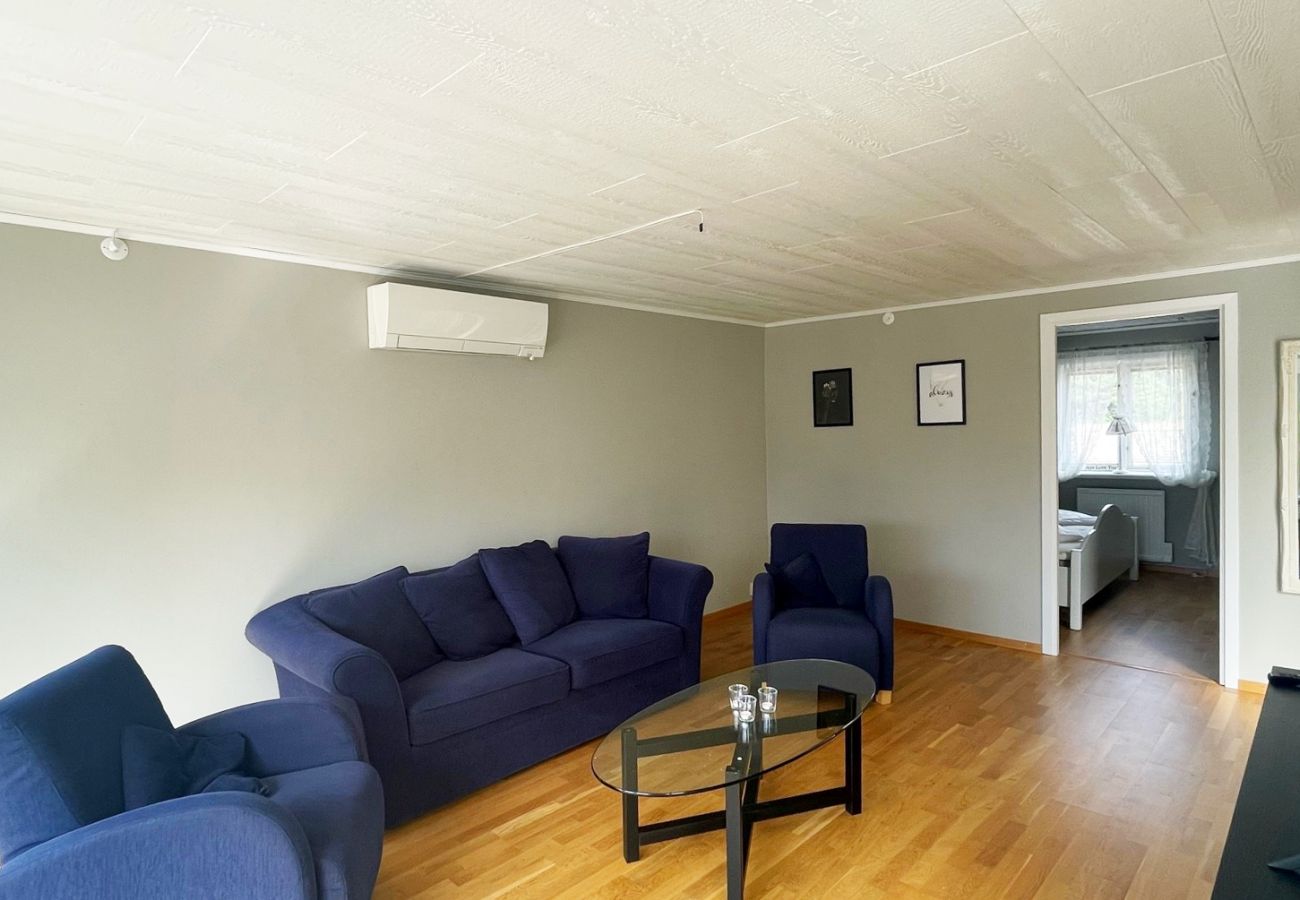 Ferienhaus in Mellbystrand - Ferienhaus in Mellbystrand mit großem Grundstück und Nähe zu salzigen Meeresbädern |SE02080.