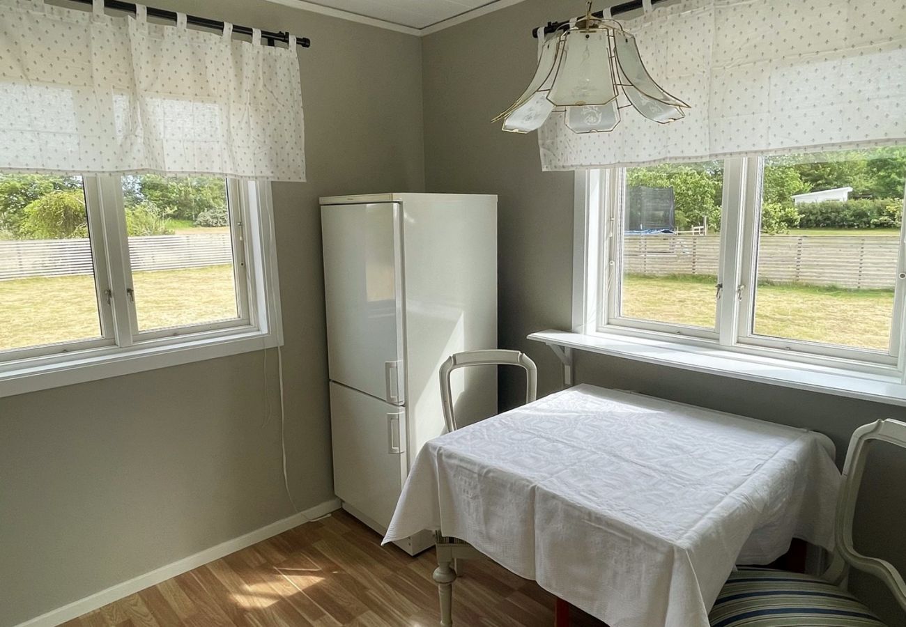 Ferienhaus in Mellbystrand - Ferienhaus in Mellbystrand mit großem Grundstück und Nähe zu salzigen Meeresbädern |SE02080.