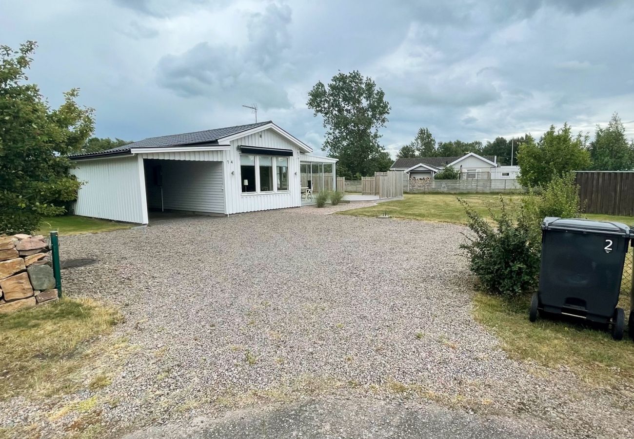 Ferienhaus in Mellbystrand - Ferienhaus in Mellbystrand mit großem Grundstück und Nähe zu salzigen Meeresbädern |SE02080.
