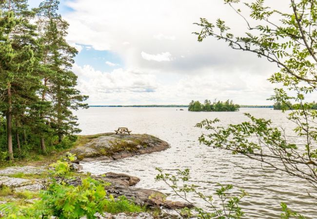 Ferienhaus in Örebro - Ferienhaus in Grythem, Örebro, nur wenige Gehminuten vom See entfernt | SE11018