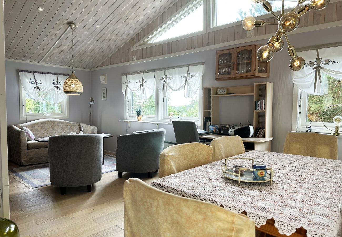 Ferienhaus in Tanumshede - Gemütliches Ferienhaus mit Villenstandard am Raftötången | SE09041