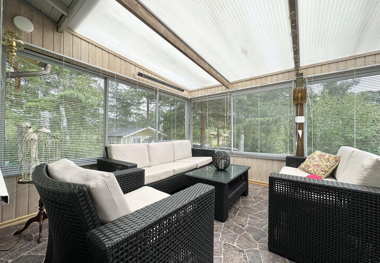 Ferienhaus in Tanumshede - Gemütliches Ferienhaus mit Villenstandard am Raftötången | SE09041