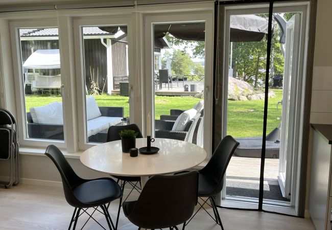 Ferienhaus in Järnforsen - Komplett renoviertes und schönes rotes Ferienhaus neben dem Lake Flaten außerhalb von Virserum I SE05044 Ferienhaus in Järnforsen - Komplett renoviertes und schönes rotes Ferienhaus neben dem Lake Flaten außerhalb von Virserum I SE05044