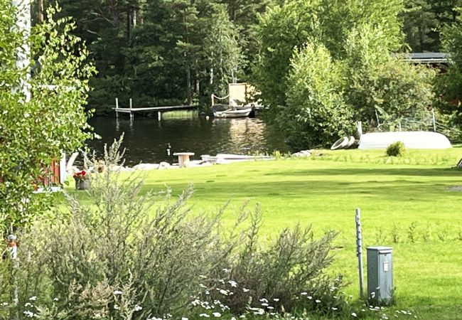 Ferienhaus in Virserum - Gemütliches, geräumiges Ferienhaus am See Virserumssjön | SE05041