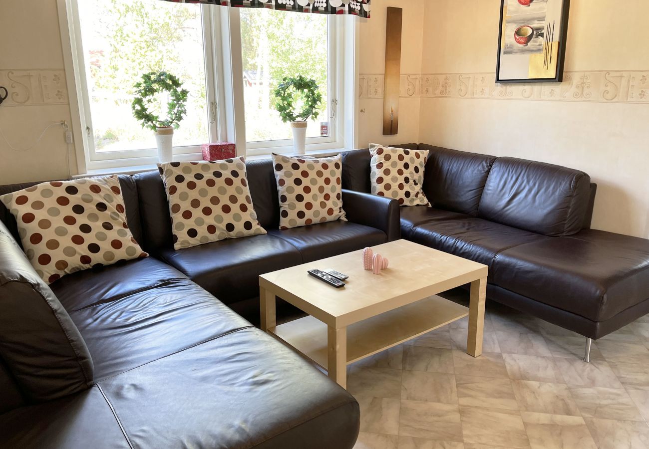 Ferienhaus in Virserum - Gemütliches, geräumiges Ferienhaus am See Virserumssjön | SE05041