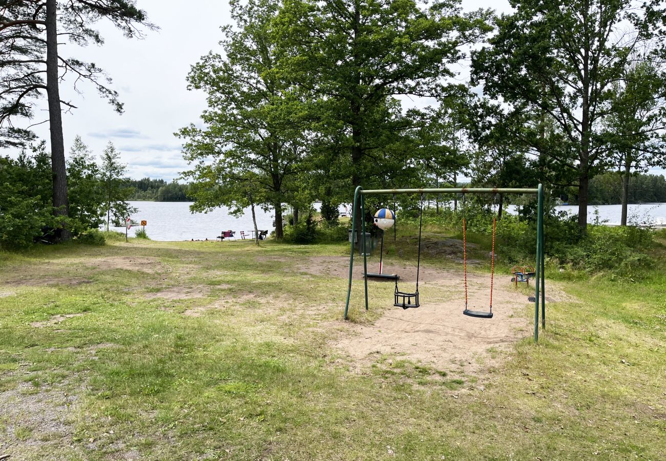 Ferienhaus in Virserum - Gemütliches, geräumiges Ferienhaus am See Virserumssjön | SE05041