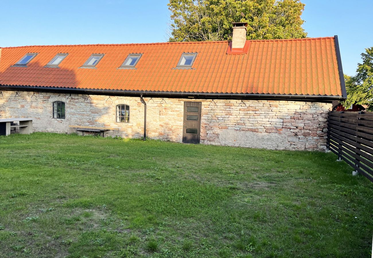 Ferienhaus in Färjestaden - StayNordic | Renoviertes, großes und einzigartiges Gebäude aus Stein in Gårdby | SE04041