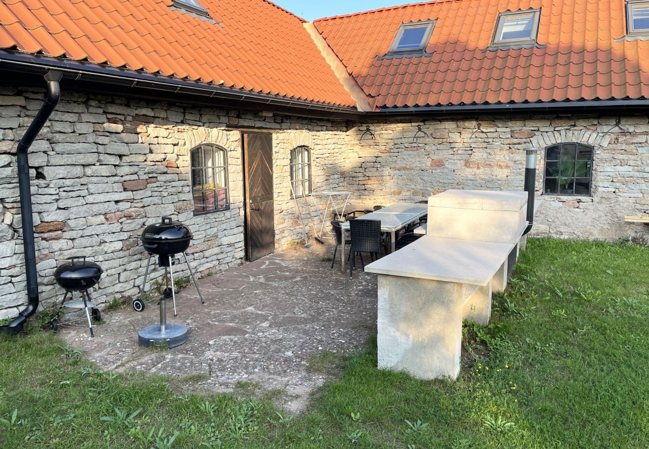 Ferienhaus in Färjestaden - StayNordic | Renoviertes, großes und einzigartiges Gebäude aus Stein in Gårdby | SE04041