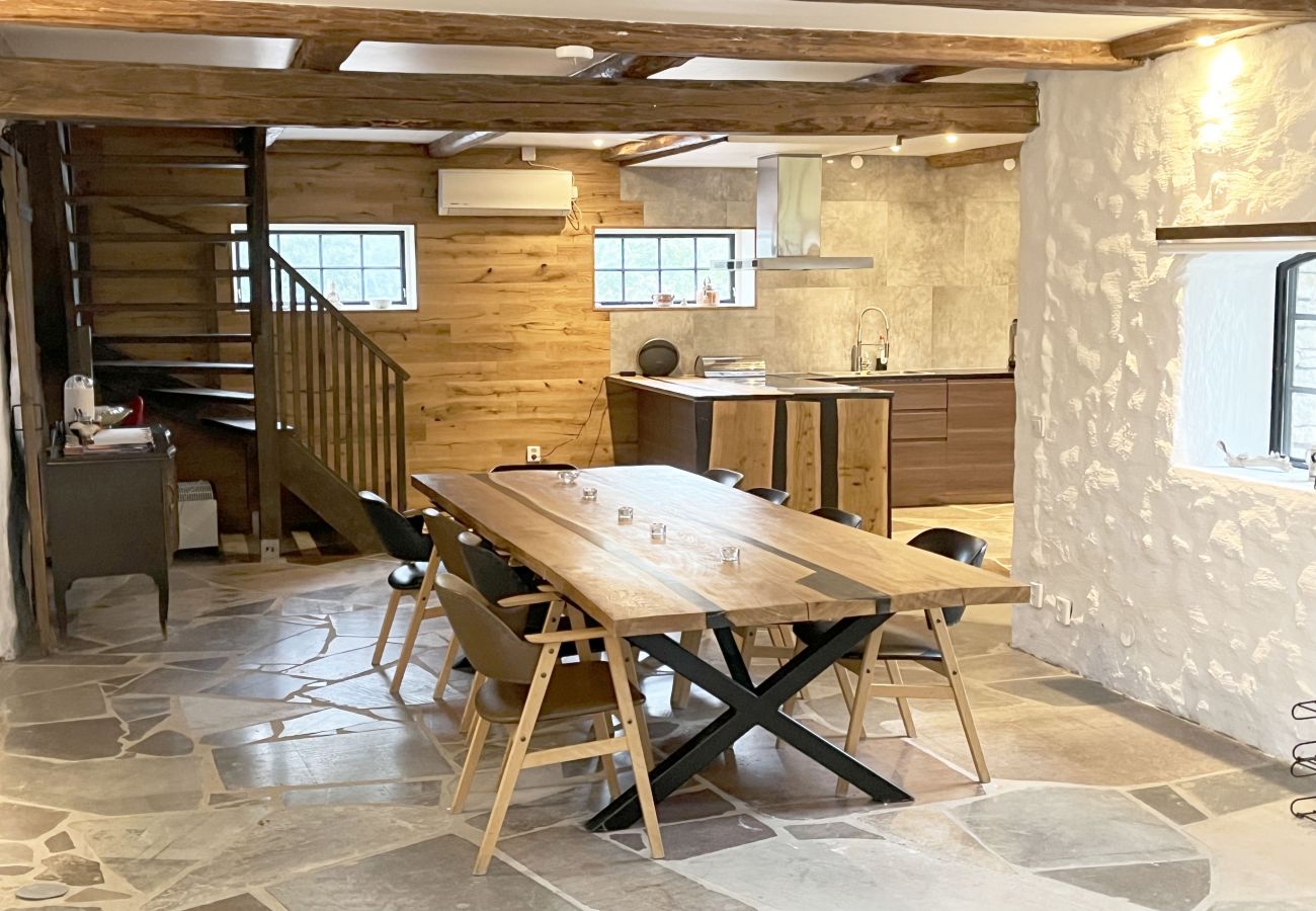 Ferienhaus in Färjestaden - StayNordic | Renoviertes, großes und einzigartiges Gebäude aus Stein in Gårdby | SE04041