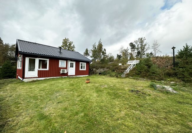 Ferienhaus in Olsfors - Schönes Ferienhaus an Seen und Wald, in der Nähe von Borås | SE08050