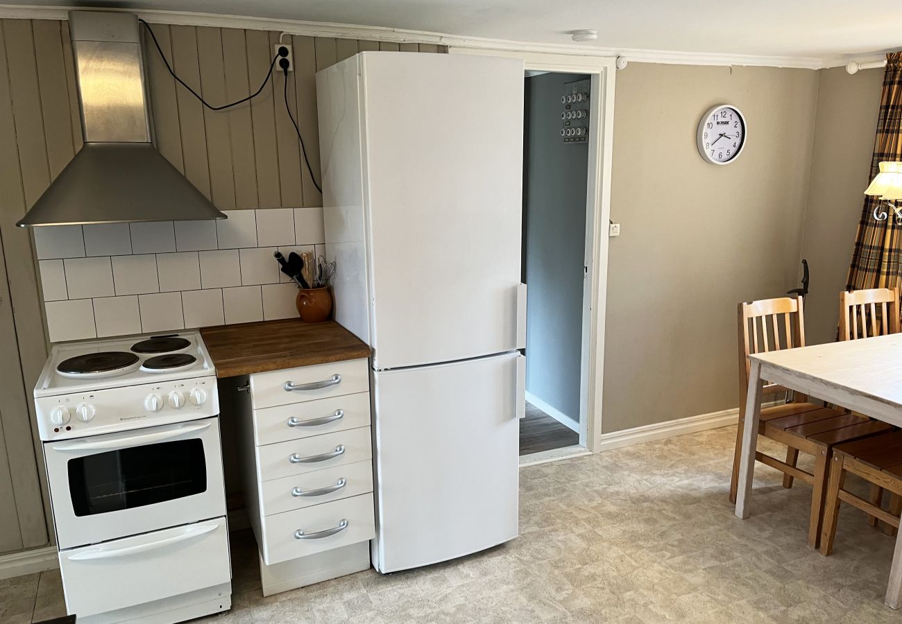 Ferienhaus in Bergkvara - Schönes Ferienhaus in der Nähe einer Bucht in Skäppevik I SE05046