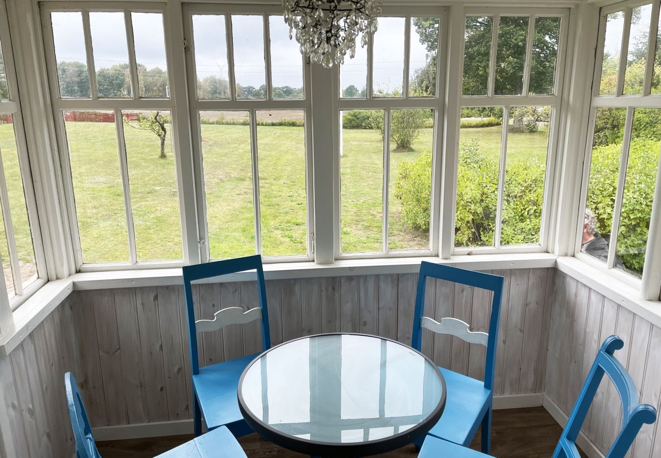 Ferienhaus in Bergkvara - Schönes Ferienhaus in der Nähe einer Bucht in Skäppevik I SE05046