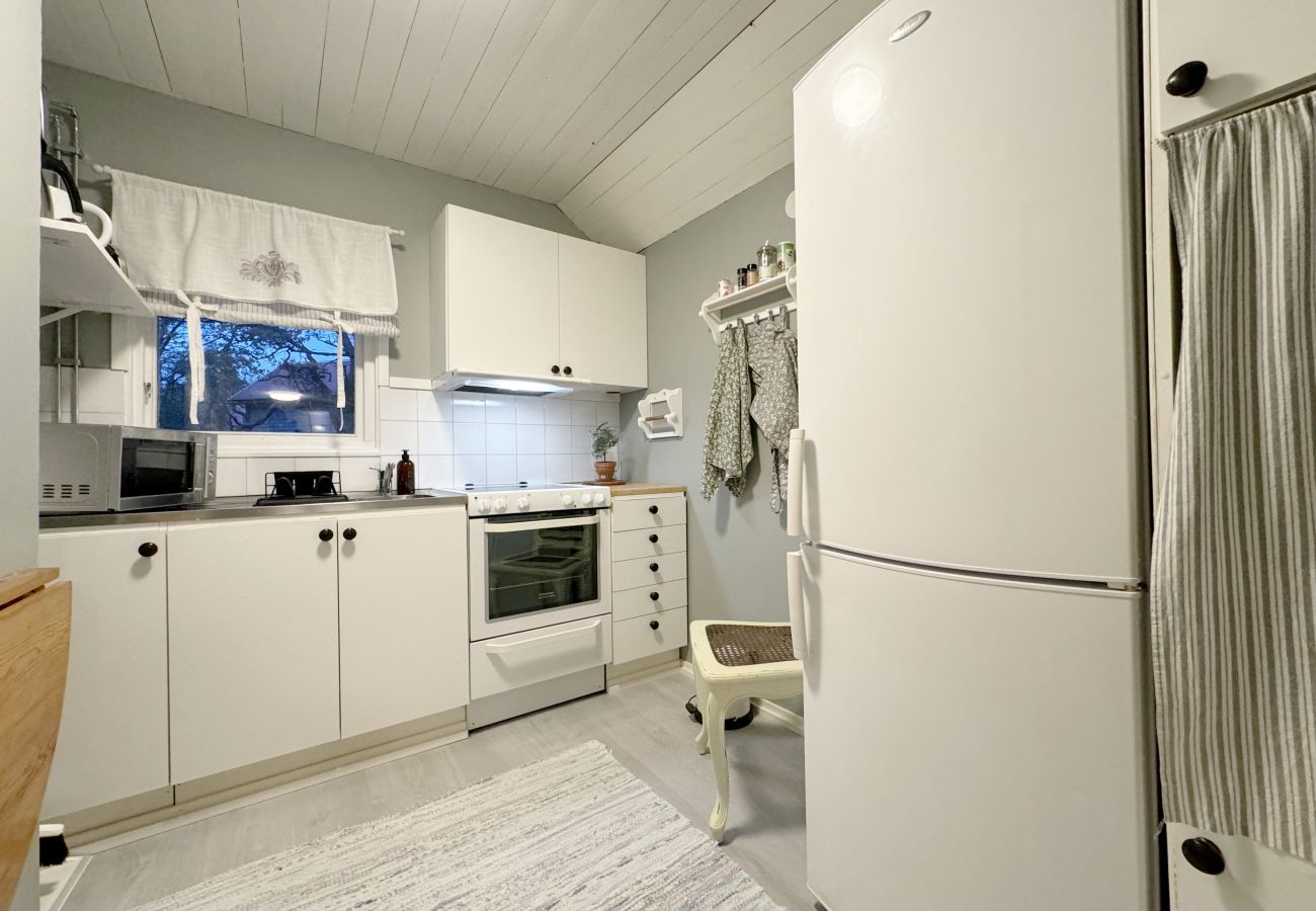 Ferienhaus in Visby - Gemütliches kleines Ferienhaus mitten auf Gotland in der Nähe von Visby | SE12024