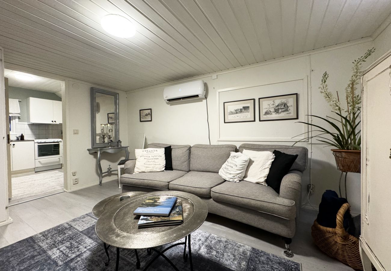 Ferienhaus in Visby - Gemütliches kleines Ferienhaus mitten auf Gotland in der Nähe von Visby | SE12024