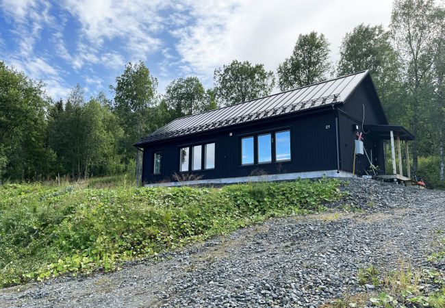 Ferienhaus in Järpen - Berghütte mit zauberhaft schöner Aussicht in Huså bei Åre | SE21007