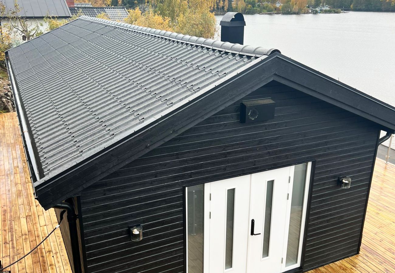 Ferienhaus in Södertälje - Neu gebautes Haus mit zauberhafter Aussicht auf Mälaren | SE13054