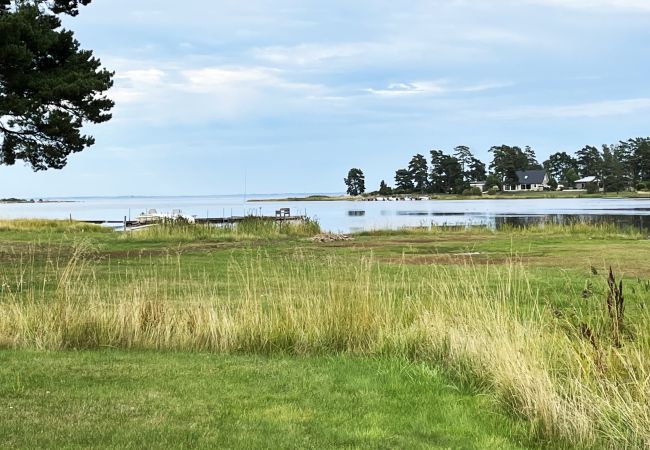 Ferienhaus in Bergkvara - Schönes Ferienhaus in der Nähe einer Bucht in Skäppevik I SE05058