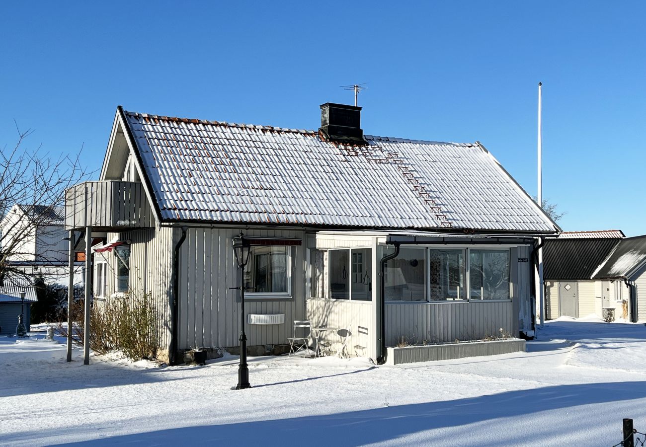 Ferienhaus in Bergkvara - Schönes Ferienhaus in der Nähe einer Bucht in Skäppevik I SE05058