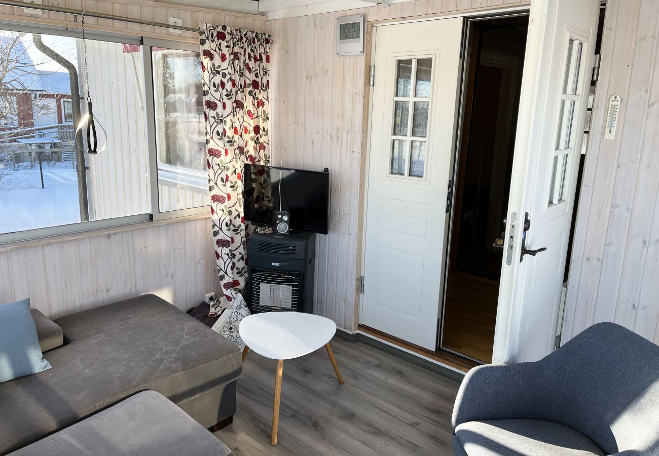 Ferienhaus in Bergkvara - Schönes Ferienhaus in der Nähe einer Bucht in Skäppevik I SE05058