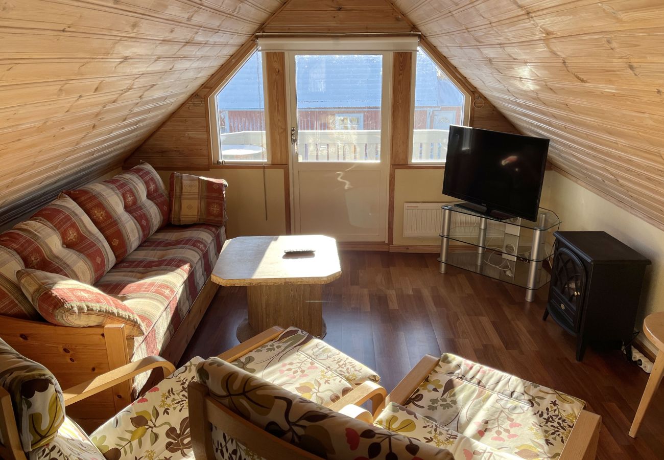 Ferienhaus in Bergkvara - Schönes Ferienhaus in der Nähe einer Bucht in Skäppevik I SE05058
