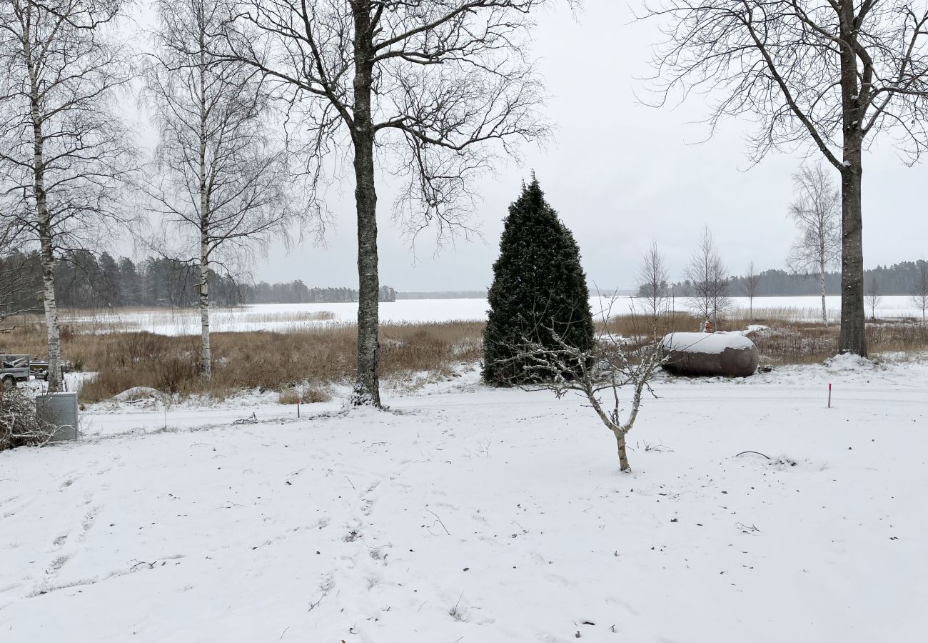Ferienhaus in Tånnö - Renoviertes schönes Ferienhaus außerhalb von Värnamo und nur 30 Meter vom See Flåren entfernt, den ich | SE07055